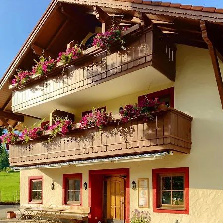 Carina Guest house