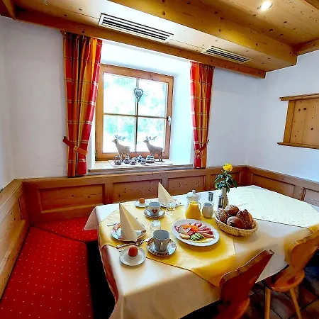 Carina Guest house