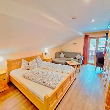 Carina Guest house